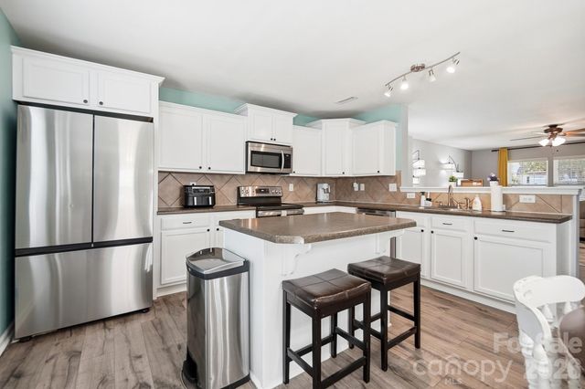 513 Sansberry Drive, York, SC 29745