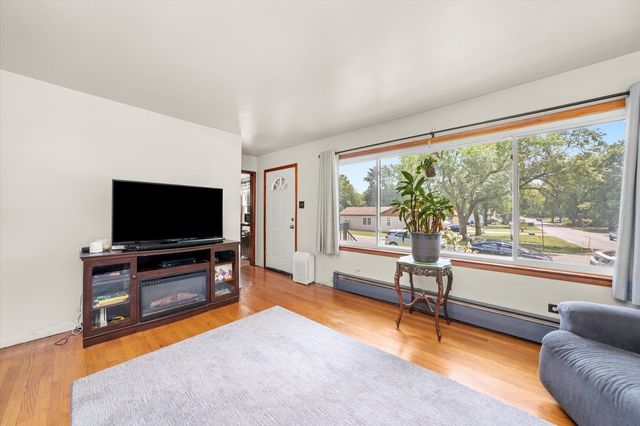 3820 W 117th Street, Alsip, IL 60803