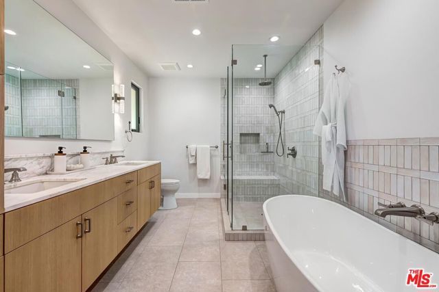 22525 Dardenne Street, Calabasas, CA 91302
