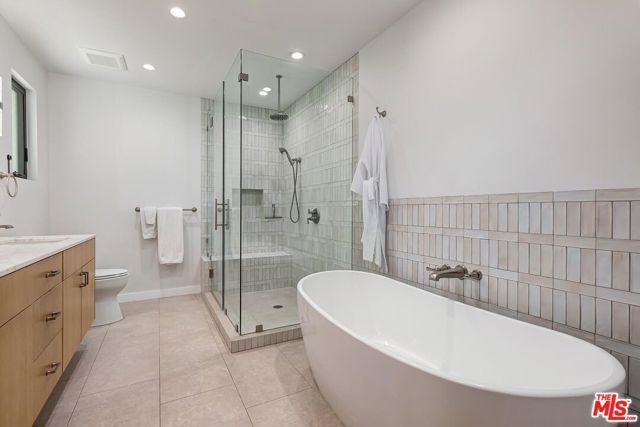 22525 Dardenne Street, Calabasas, CA 91302