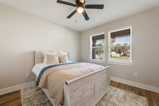 4198 Mainsail Drive, Niceville, FL 32578