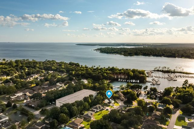 4198 Mainsail Drive, Niceville, FL 32578
