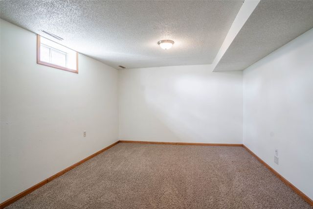 504 5th Street NW, Altoona, IA 50009