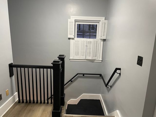 1177 Main St, Leominster, MA 01453