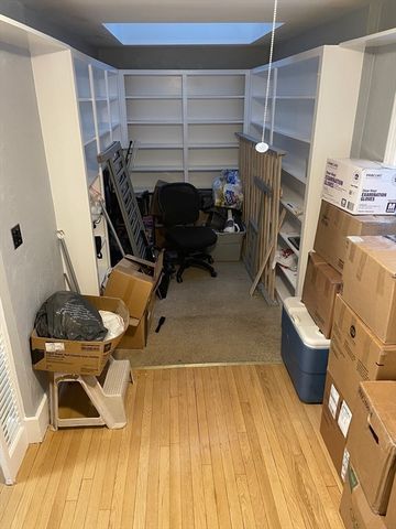 1177 Main St, Leominster, MA 01453