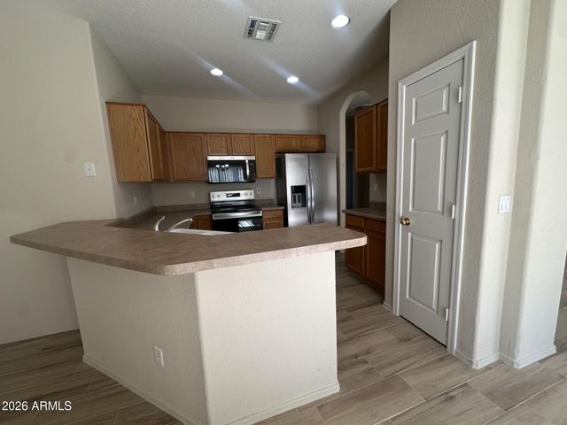 3726 E LONGHORN Drive, Gilbert, AZ 85297