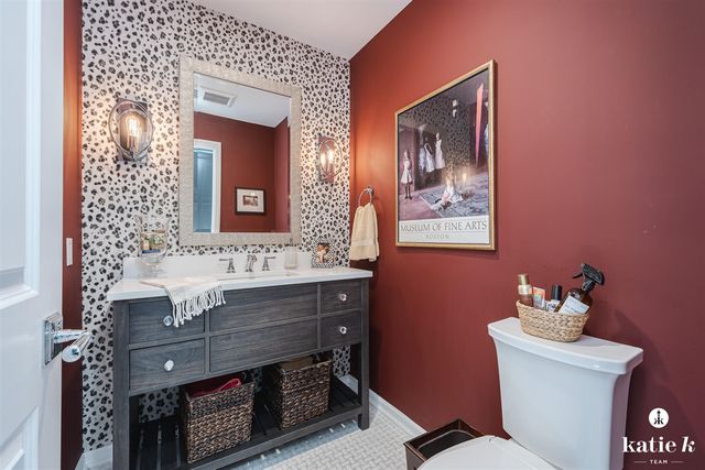 2538 Beechwood Drive, East Grand Rapids, MI 49506
