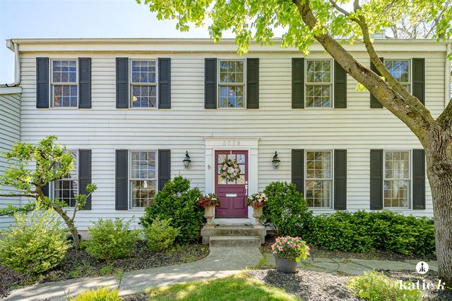 2538 Beechwood Drive, East Grand Rapids, MI 49506