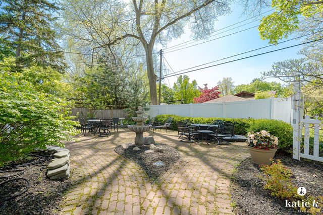 2538 Beechwood Drive, East Grand Rapids, MI 49506