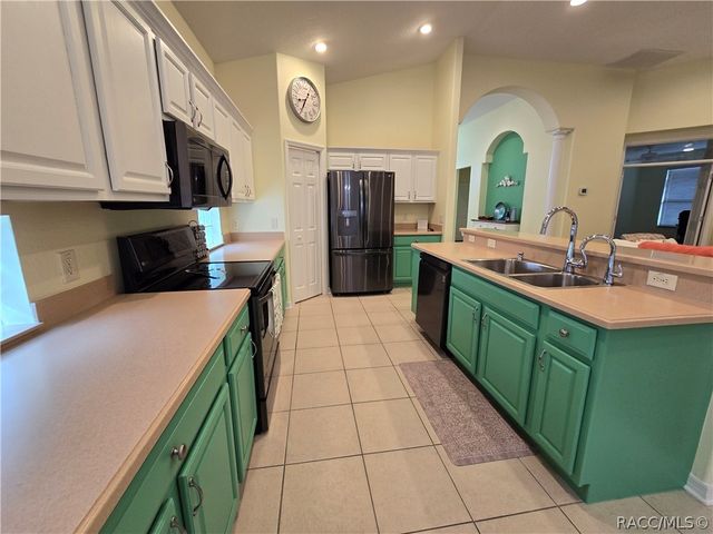619 W Doerr Path, Hernando, FL 34442