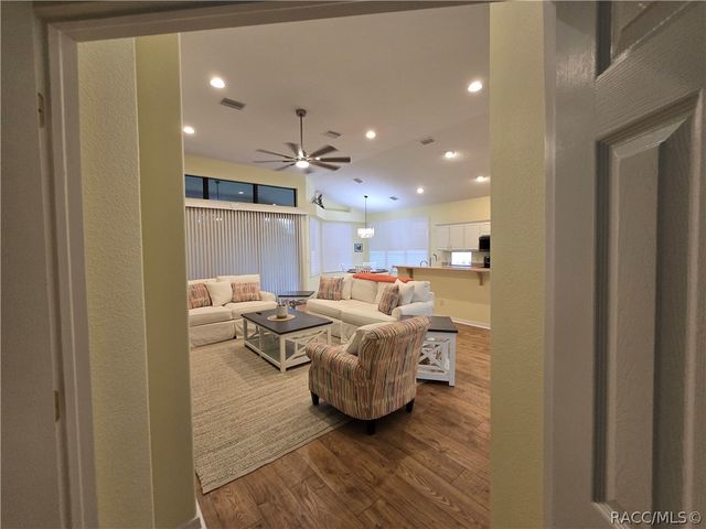 619 W Doerr Path, Hernando, FL 34442