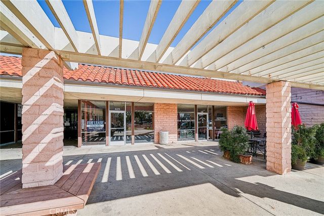 409 E Avenida De Los Arboles, Thousand Oaks, CA 91360