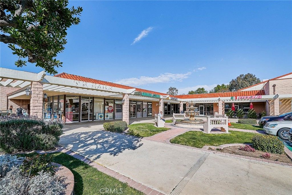 409 E Avenida De Los Arboles, Thousand Oaks, CA 91360