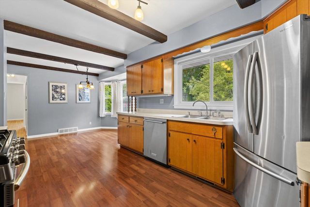 1730 N 118th STREET, Wauwatosa, WI 53226