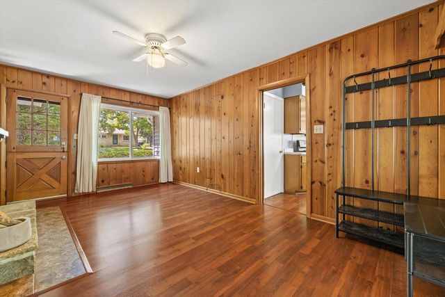 1730 N 118th STREET, Wauwatosa, WI 53226