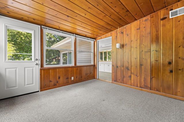 1730 N 118th STREET, Wauwatosa, WI 53226