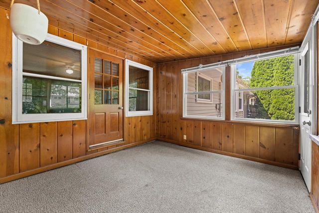 1730 N 118th STREET, Wauwatosa, WI 53226