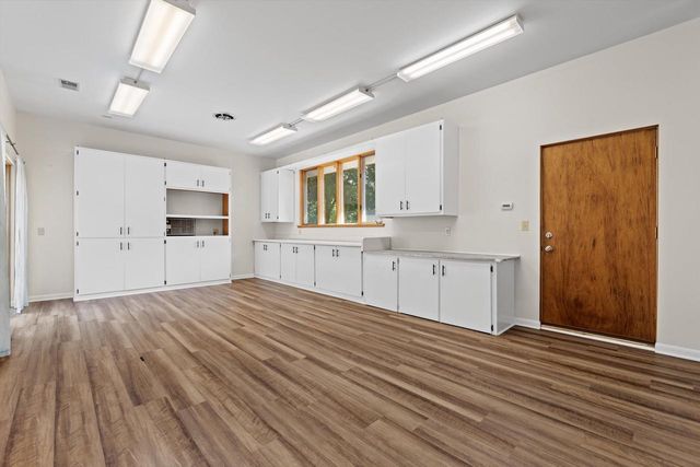 1730 N 118th STREET, Wauwatosa, WI 53226