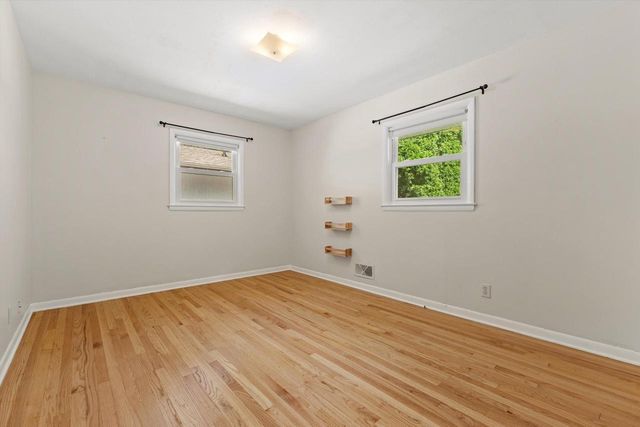 1730 N 118th STREET, Wauwatosa, WI 53226