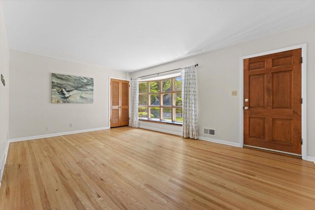 1730 N 118th STREET, Wauwatosa, WI 53226