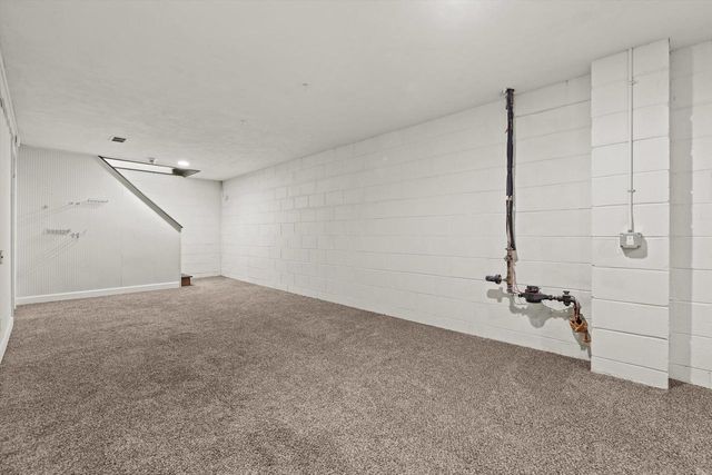 1730 N 118th STREET, Wauwatosa, WI 53226