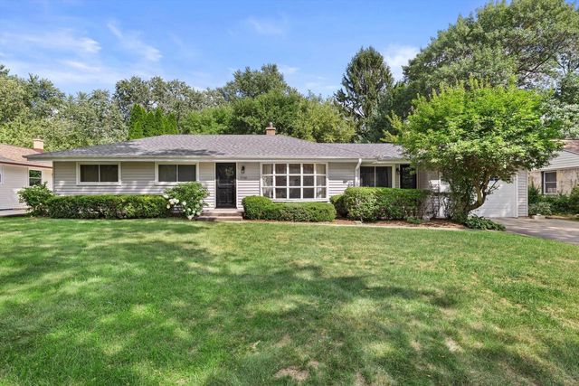 1730 N 118th STREET, Wauwatosa, WI 53226