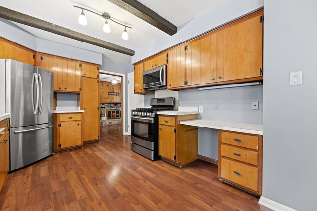 1730 N 118th STREET, Wauwatosa, WI 53226