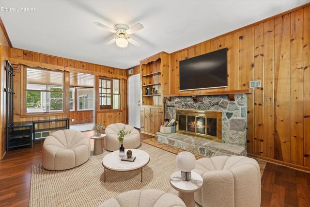 1730 N 118th STREET, Wauwatosa, WI 53226