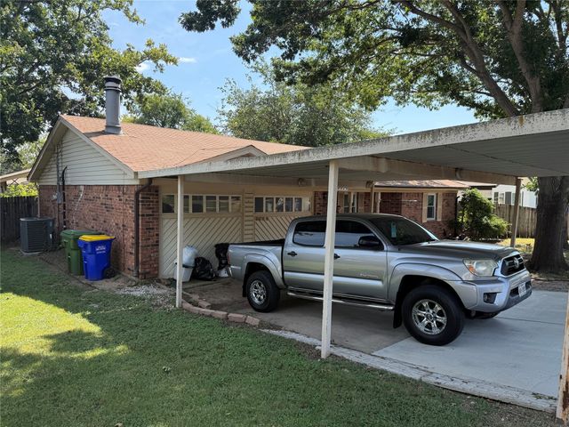 6620 Bernadine Drive, Watauga, TX 76148