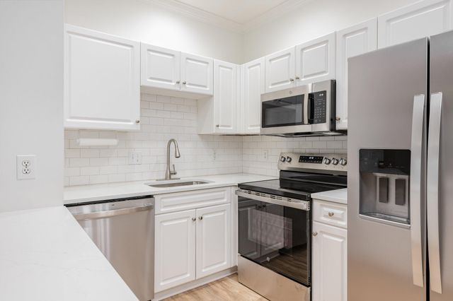 4003 Radcliffe Place Drive B5, Charleston, SC 29414