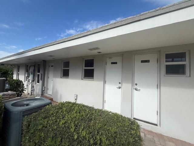 5520 N Ocean Boulevard 111, Ocean Ridge, FL 33435