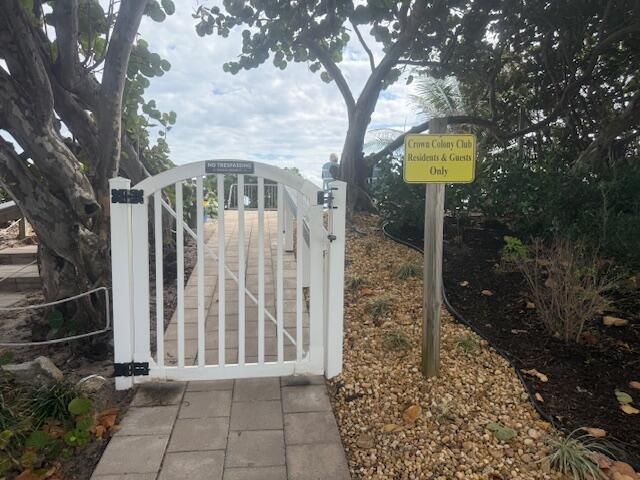 5520 N Ocean Boulevard 111, Ocean Ridge, FL 33435