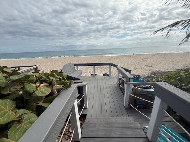 5520 N Ocean Boulevard 111, Ocean Ridge, FL 33435