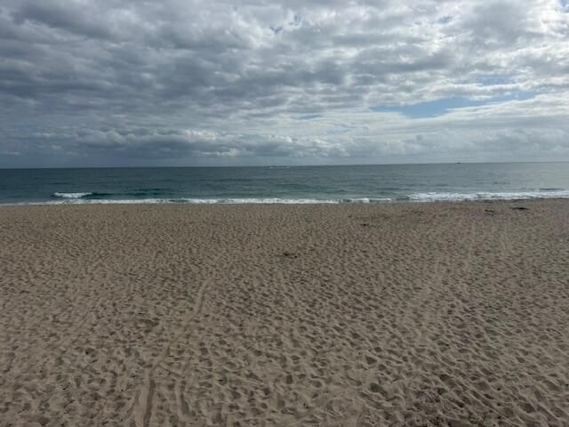 5520 N Ocean Boulevard 111, Ocean Ridge, FL 33435