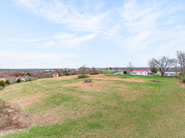 6311 Eastland Rd, Sparta, TN 38583