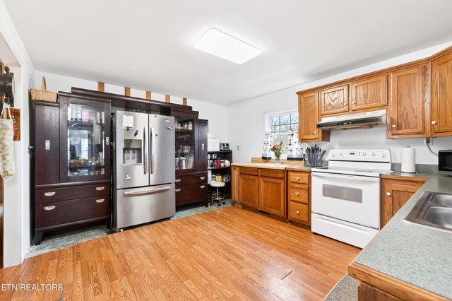 6311 Eastland Rd, Sparta, TN 38583