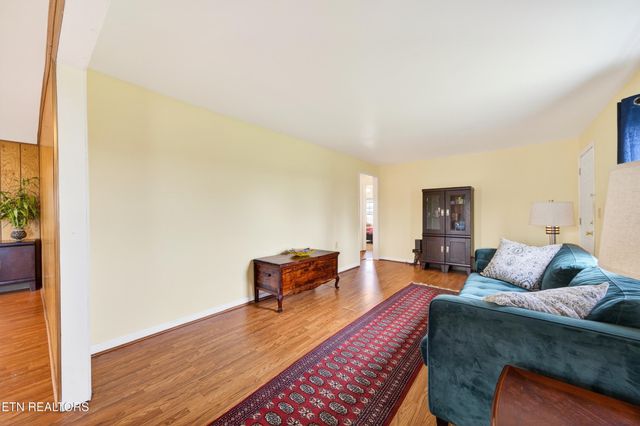 6311 Eastland Rd, Sparta, TN 38583