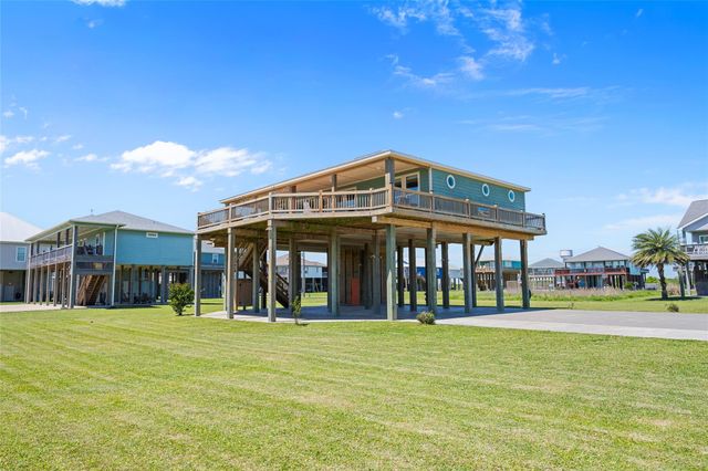 817 Boyt Road, Crystal Beach, TX 77650