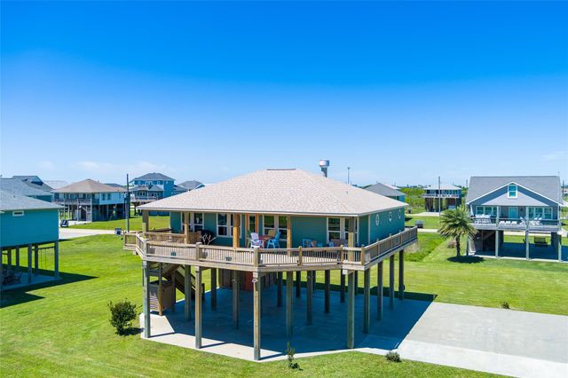 817 Boyt Road, Crystal Beach, TX 77650