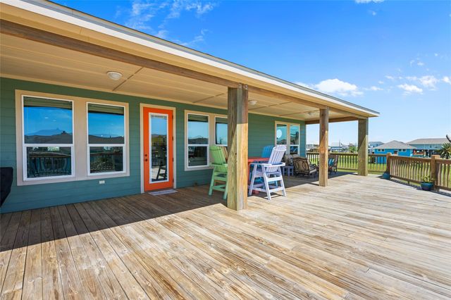 817 Boyt Road, Crystal Beach, TX 77650