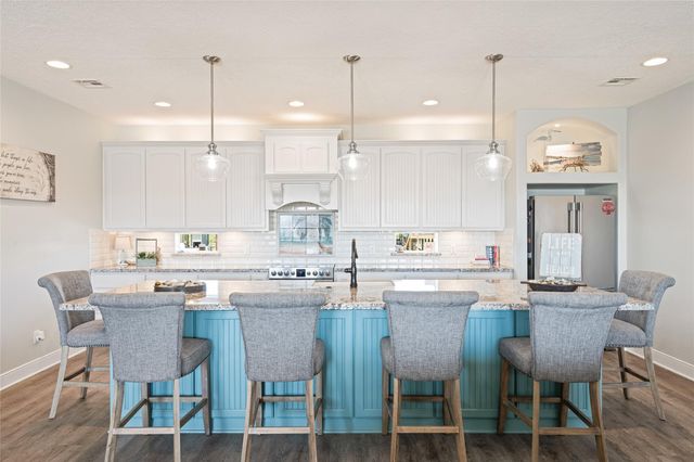 817 Boyt Road, Crystal Beach, TX 77650