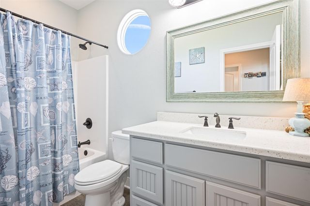 817 Boyt Road, Crystal Beach, TX 77650