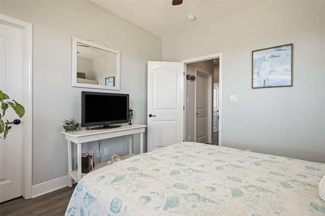 817 Boyt Road, Crystal Beach, TX 77650