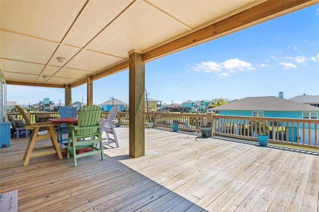 817 Boyt Road, Crystal Beach, TX 77650