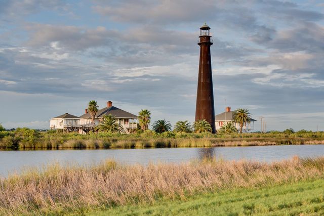 817 Boyt Road, Crystal Beach, TX 77650