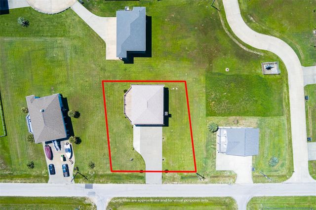 817 Boyt Road, Crystal Beach, TX 77650