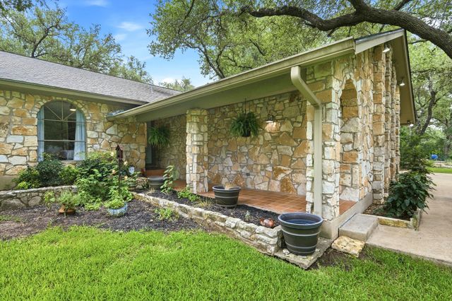 11101 Yucca DR, Austin, TX 78759