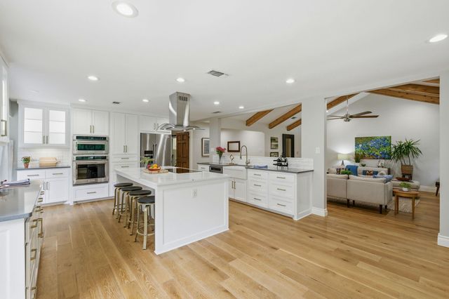 11101 Yucca DR, Austin, TX 78759