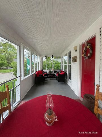 47 Frisbie Avenue, Battle Creek, MI 49037