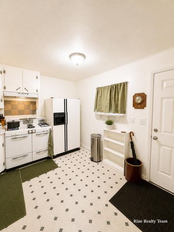 47 Frisbie Avenue, Battle Creek, MI 49037